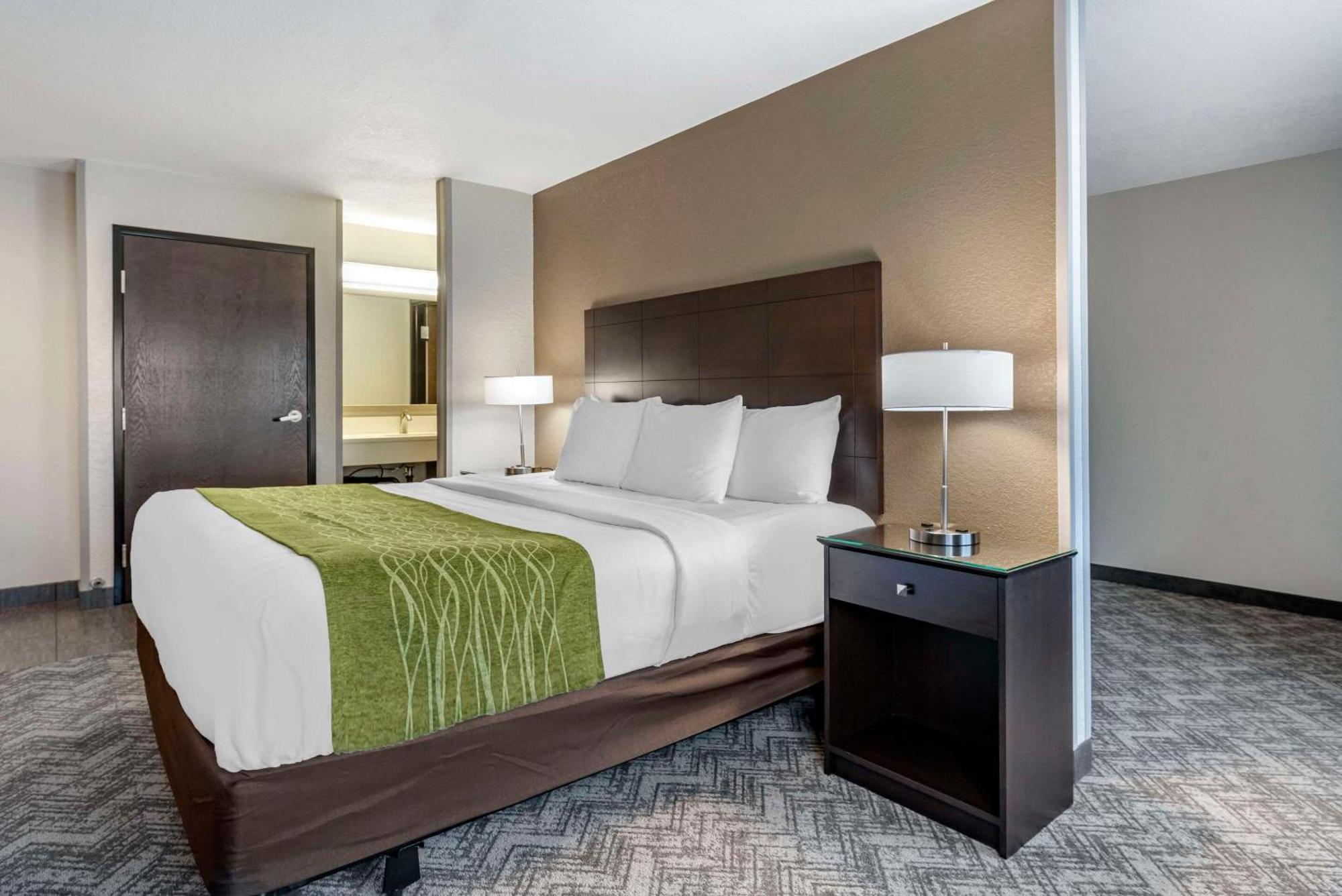 Comfort Inn & Suites Tualatin - Lake Oswego South Ngoại thất bức ảnh