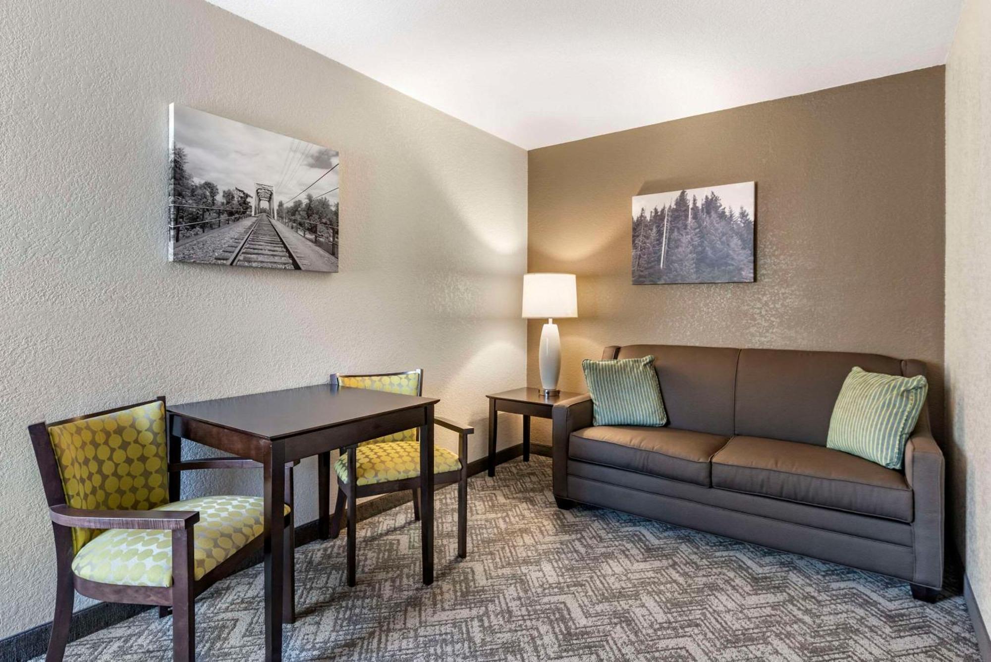 Comfort Inn & Suites Tualatin - Lake Oswego South Ngoại thất bức ảnh