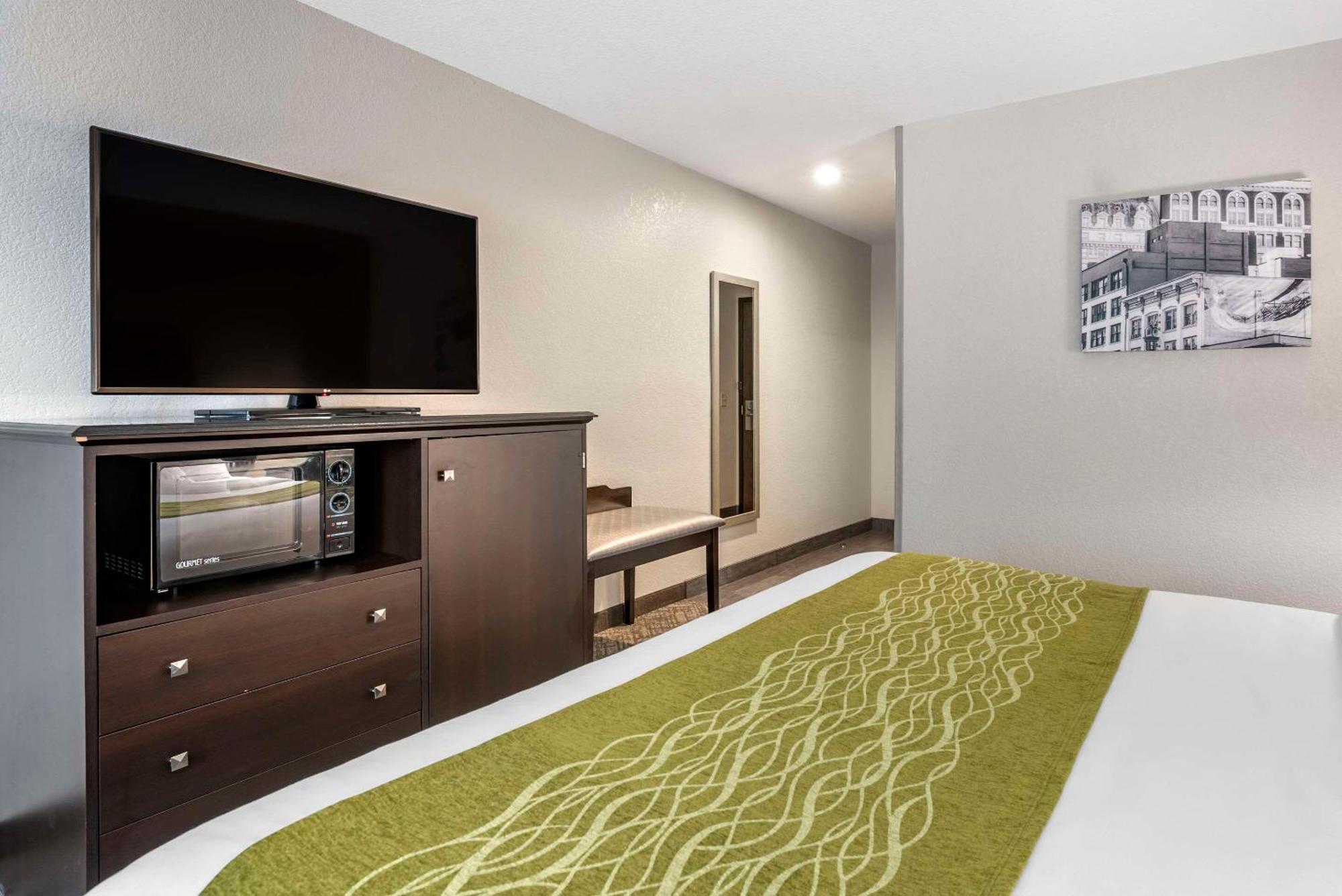 Comfort Inn & Suites Tualatin - Lake Oswego South Ngoại thất bức ảnh
